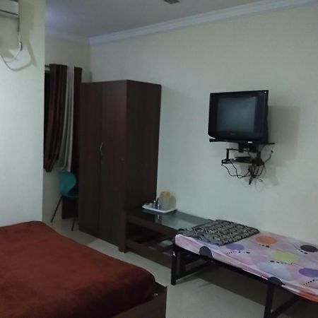 Sai Tirumala Residency Тирупати Екстериор снимка