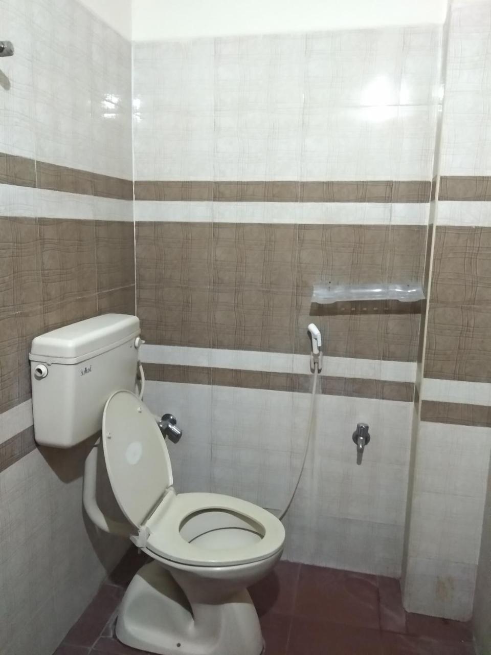 Sai Tirumala Residency Тирупати Екстериор снимка