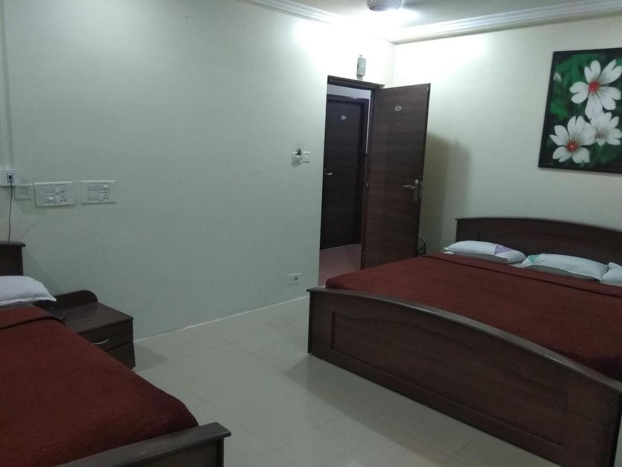 Sai Tirumala Residency Тирупати Екстериор снимка