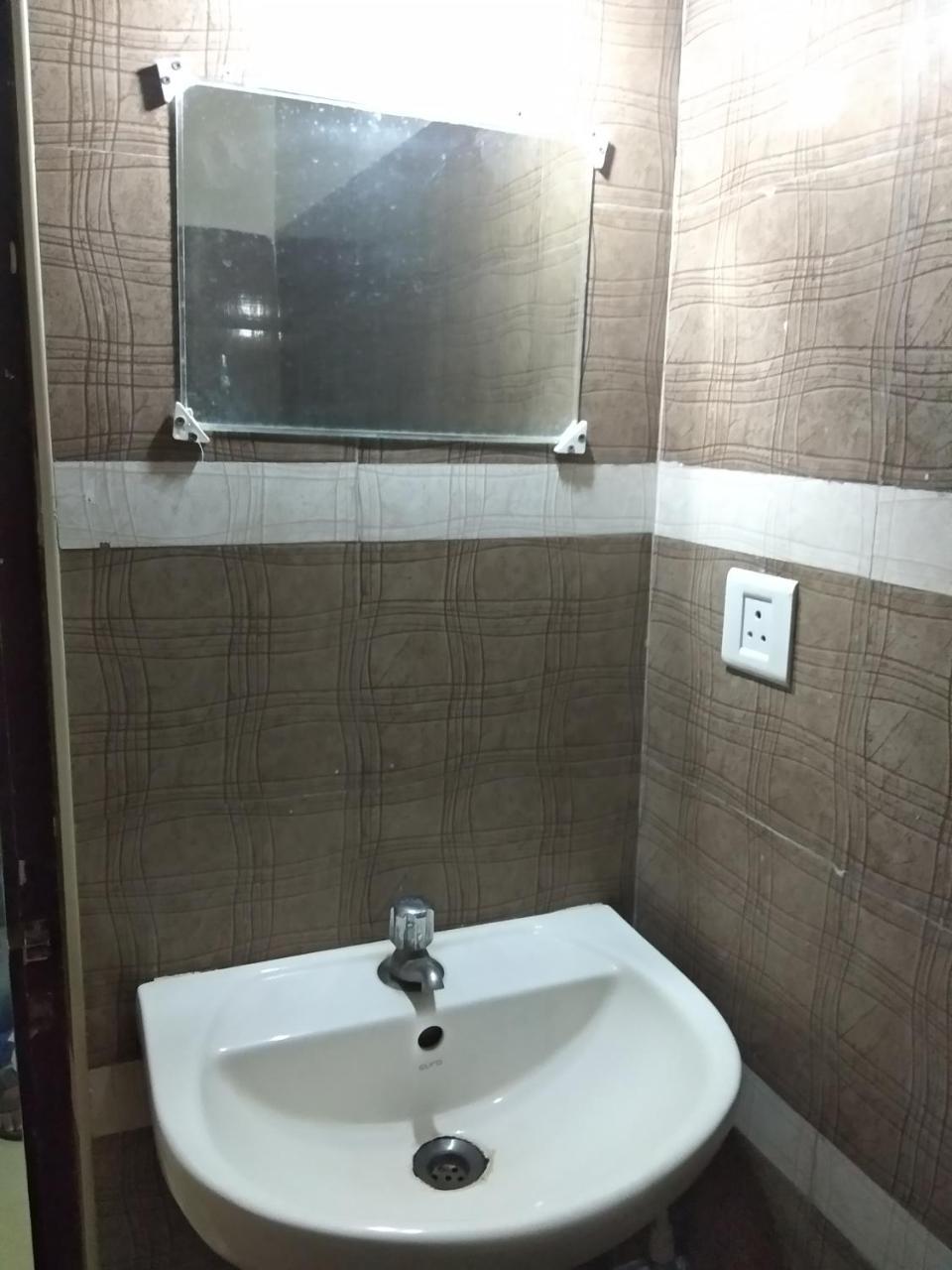 Sai Tirumala Residency Тирупати Екстериор снимка